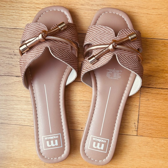 Women's Tan/Blush Slide Flats Sandals with Metallic Bow Size 9 Like New - Picture 1 of 11